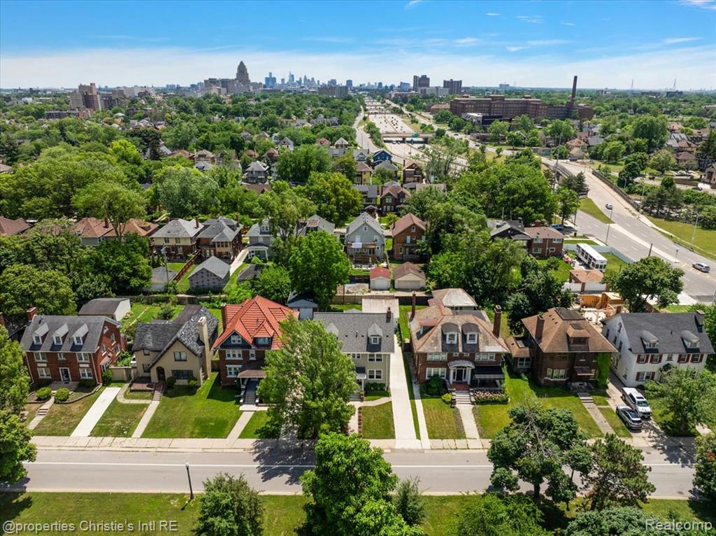 913 Chicago Boulevard, Detroit, MI 48202 — Photo 61