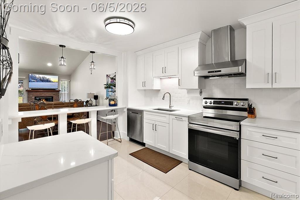 552 Tennyson, Rochester Hills, MI 48307 — Photo 12
