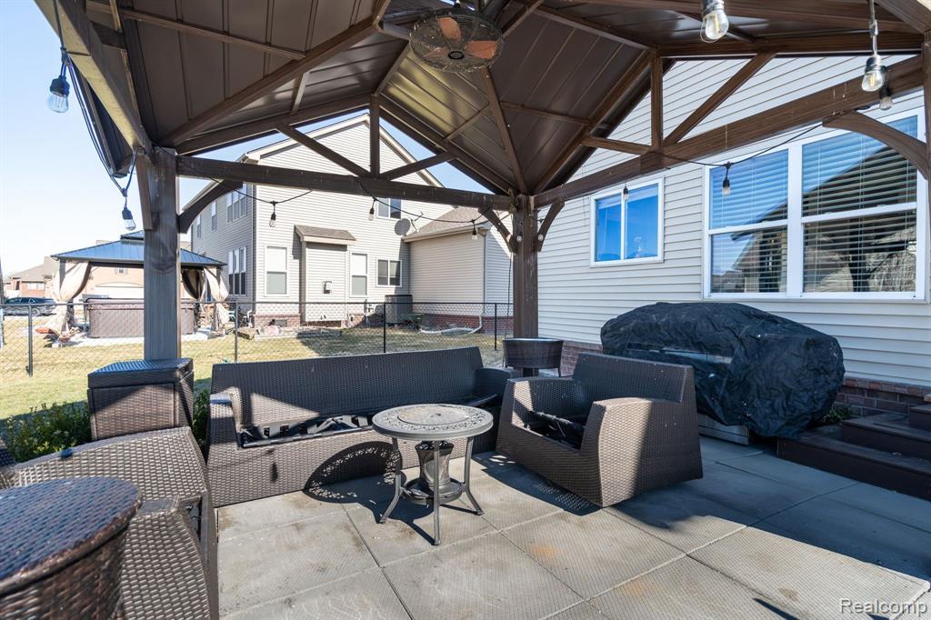 53585 MARY ANN Lane, New Baltimore, MI 48047 — Photo 36