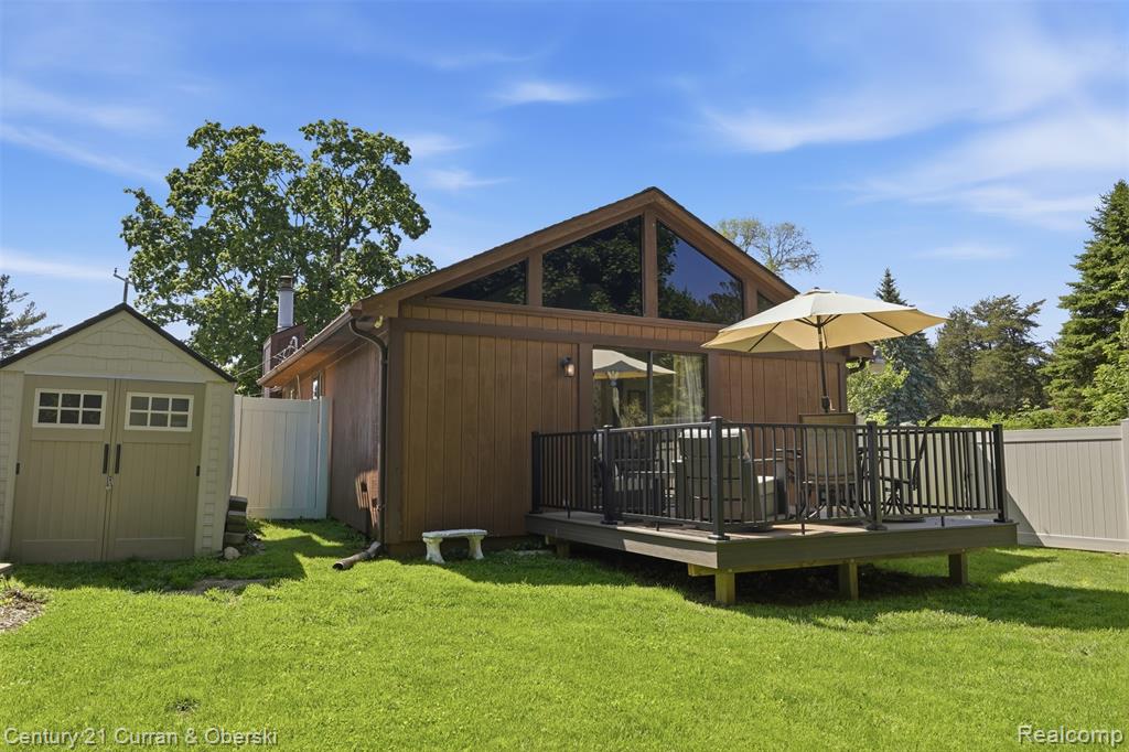 8303 Lagoon Street, Commerce Twp, MI 48382 — Photo 26