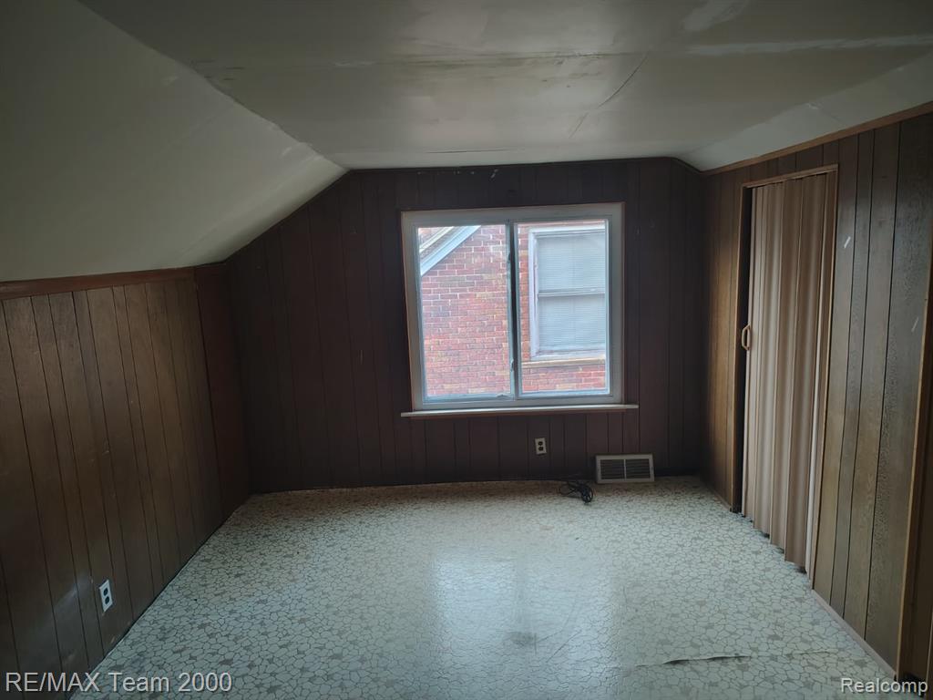 8088 Ohio Street, Detroit, MI 48204 — Photo 14