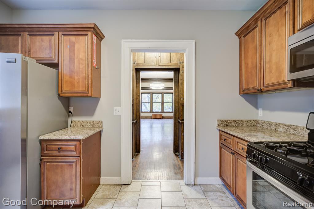 433 E KIRBY Street, Detroit, MI 48202 — Photo 20