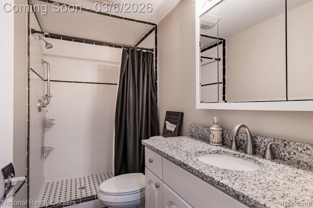 1015 Watersedge Court, Oxford, MI 48371 — Photo 40