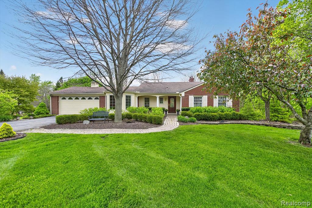 13960 Ridgewood Drive, Plymouth, MI 48170 — front exterior