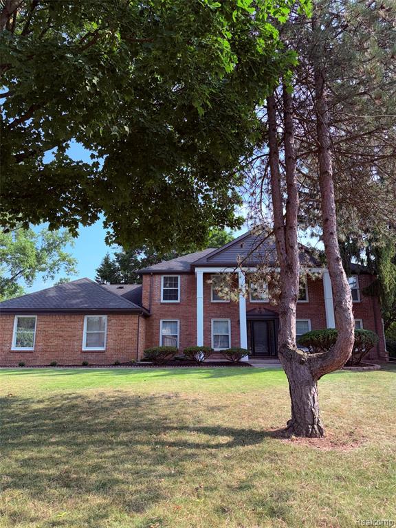 5396 Provincial Drive - Photo 2