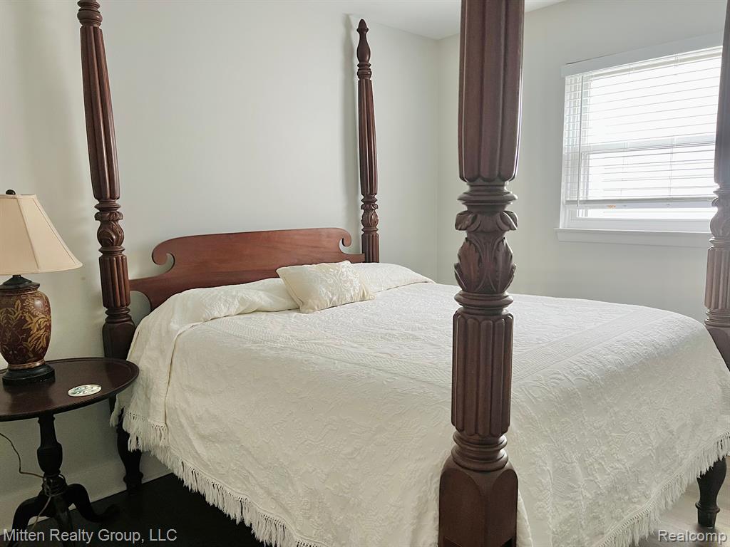 539 EDGEWOOD Place, Ferndale, MI 48220 — Photo 19