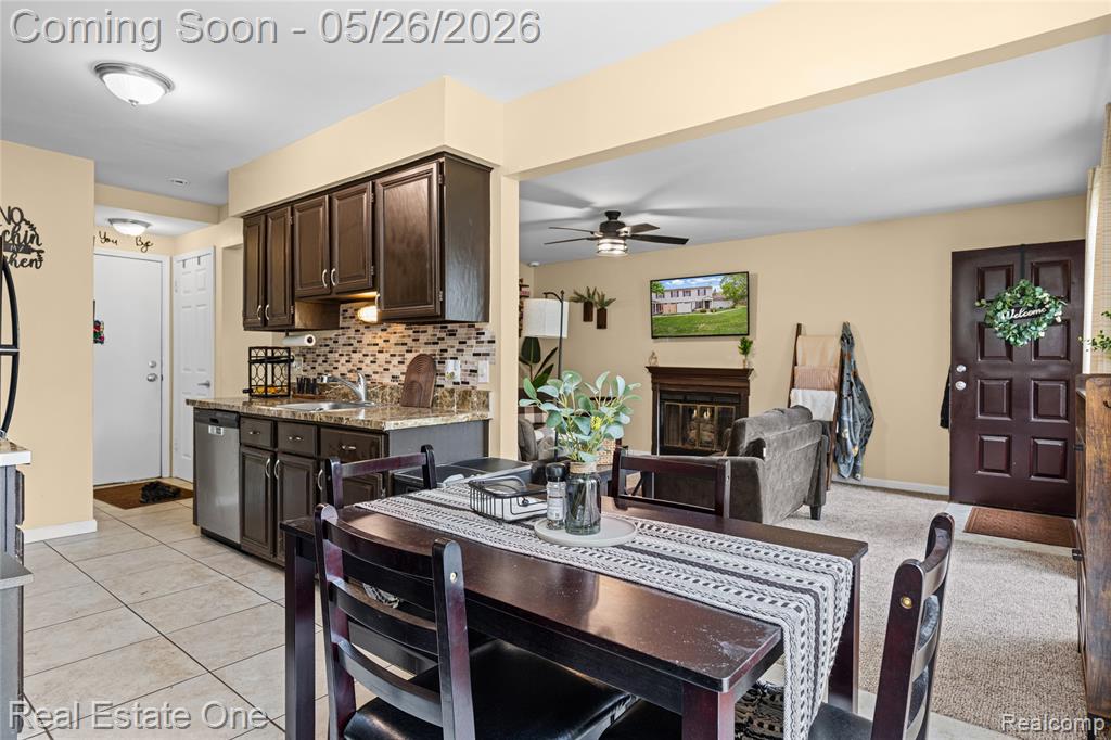 7736 Lake Ridge Drive, Waterford, MI 48327 — Photo 11