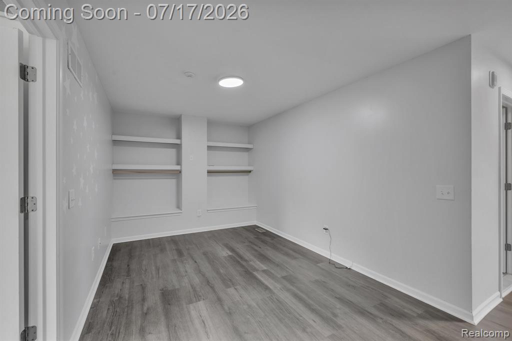 41101 N Maplewood Drive, Canton, MI 48187 — Photo 35