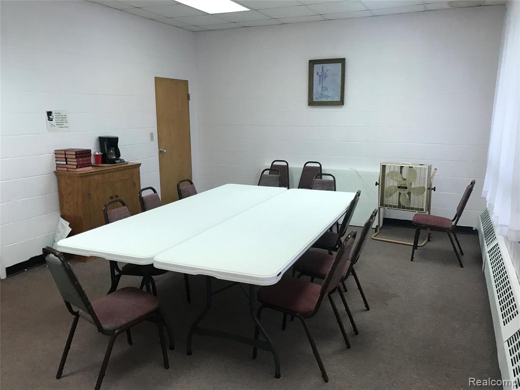 4075 E Atherton Road, Burton, MI 48519 — Photo 17