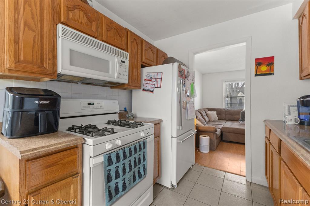 4965 Huron Street, Dearborn Heights, MI 48125 — Photo 11