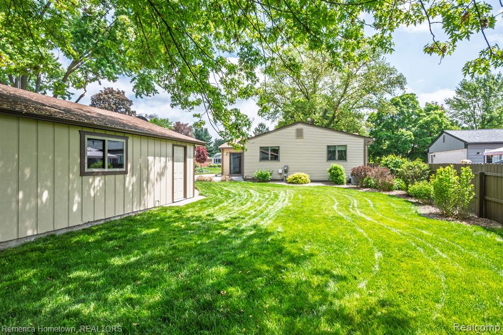 9183 Redbud Avenue, Plymouth, MI 48170 — Photo 34
