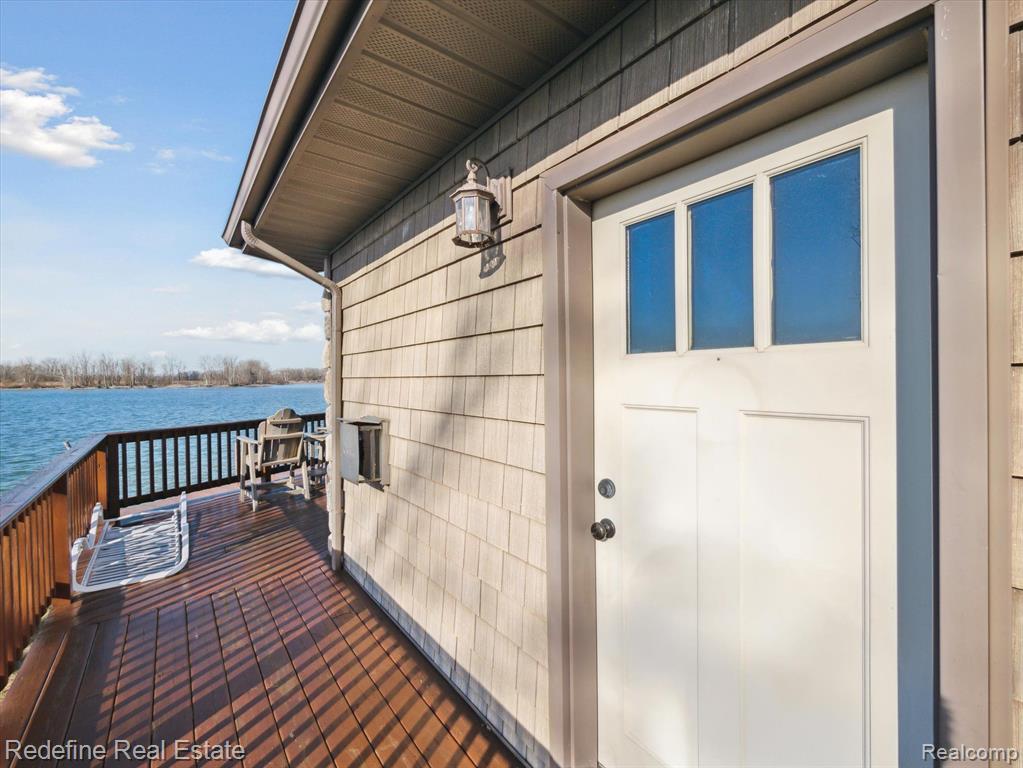 6730 Lakeshore Drive, Newport, MI 48166 — Photo 8