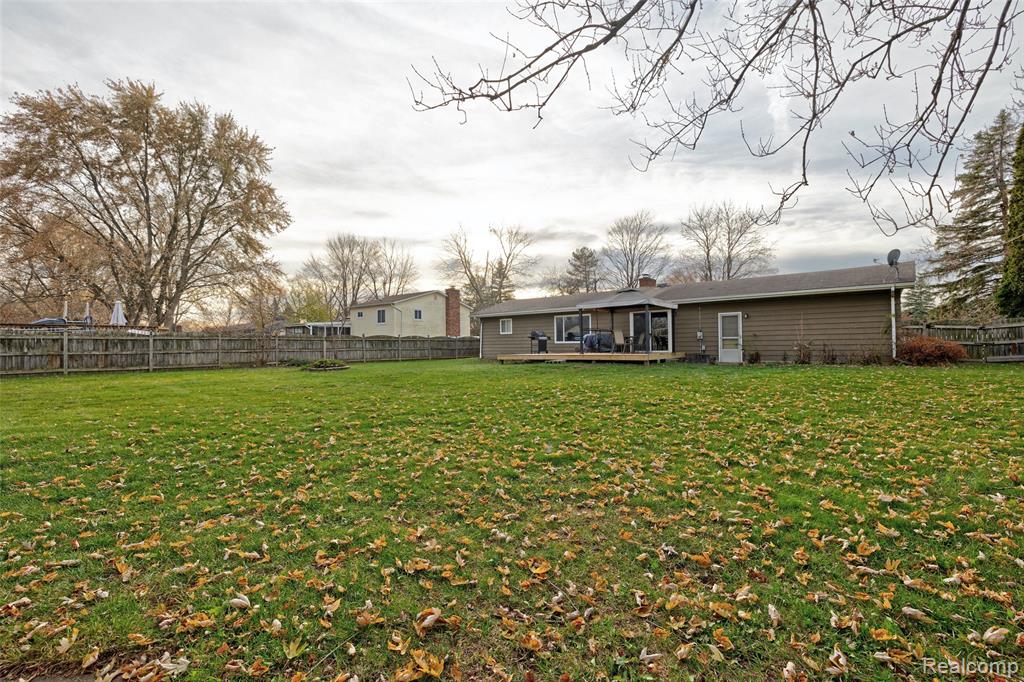 5379 Linden Road, Swartz Creek, MI 48473 — Photo 47