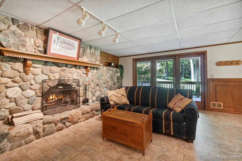 767 W DAVIS Road, Howell, MI 48843 — Photo 18