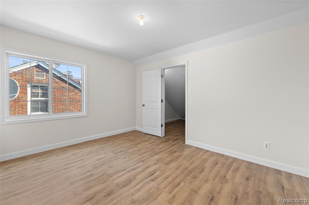 5401 Orchard Avenue, Dearborn, MI 48126 — Photo 31