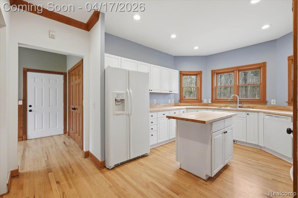2222 S Hickory Ridge Trail, Milford, MI 48380 — Photo 11