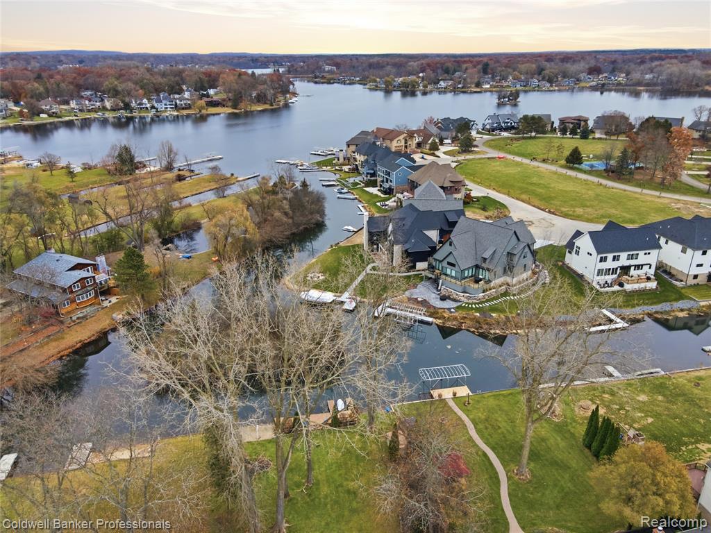 3410 Benstein Road, Commerce Twp, MI 48382 — Photo 2