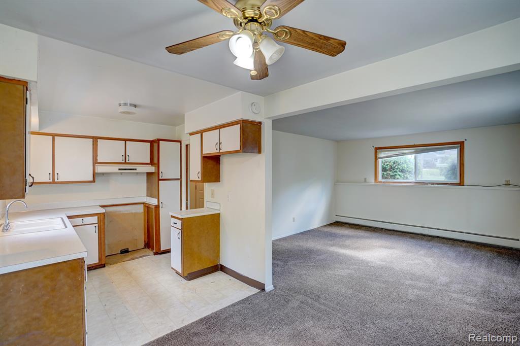 943 BRADLEY Avenue, Flint, MI 48503 — Photo 10