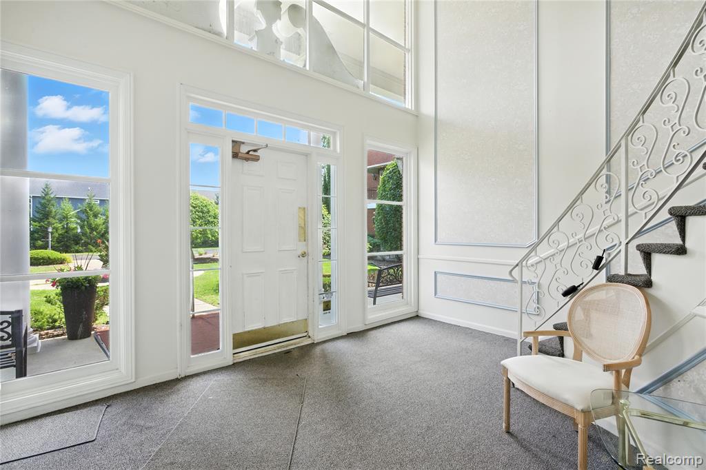 19710 W 13 Mile Road, 211, Beverly Hills, MI 48025 — Photo 3