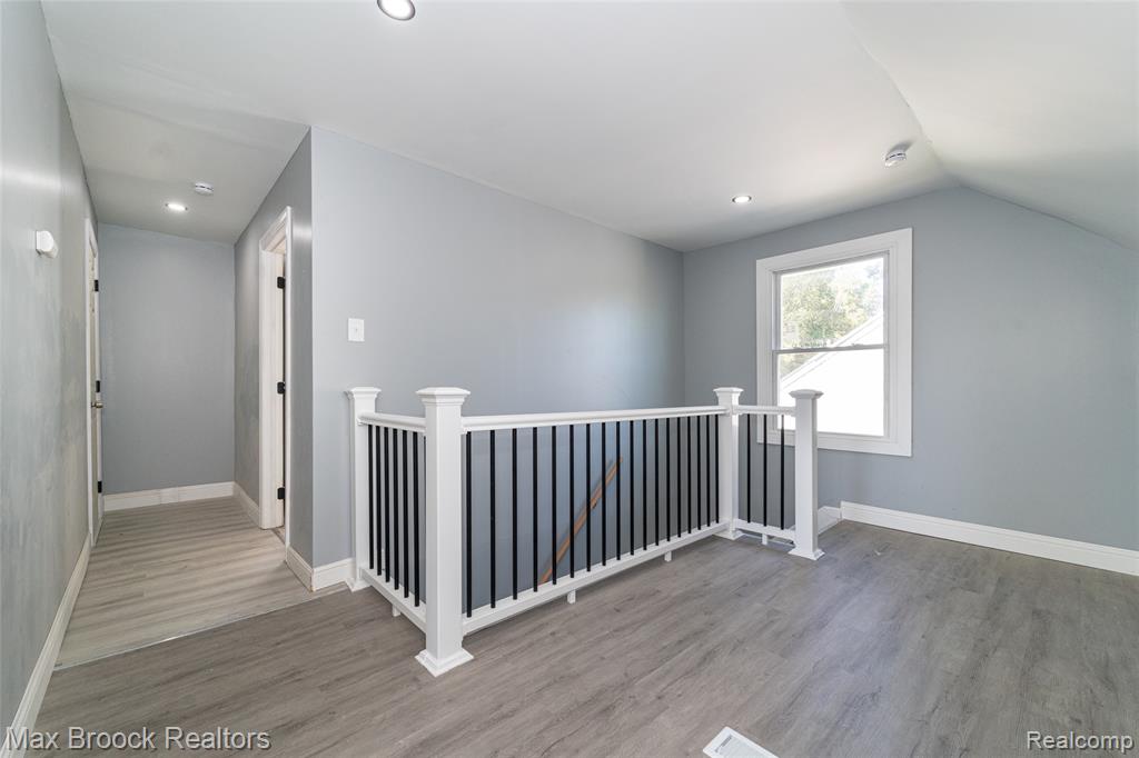 9327 Schaefer Highway, Detroit, MI 48228 — Photo 25