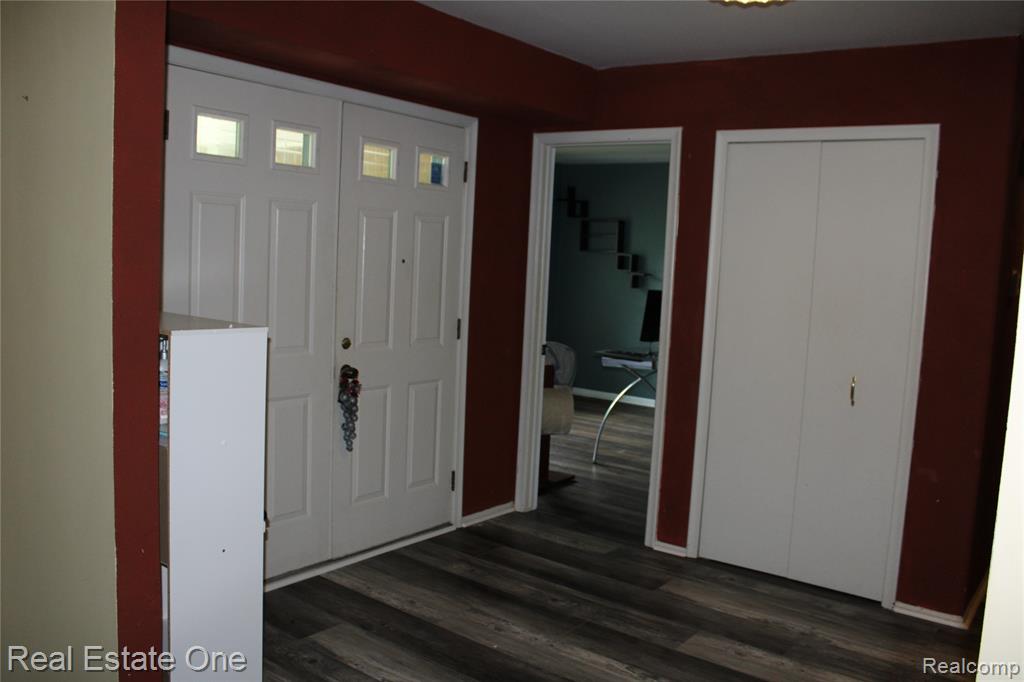 47830 Ben Franklin Drive, Shelby Twp, MI 48315 — Photo 2