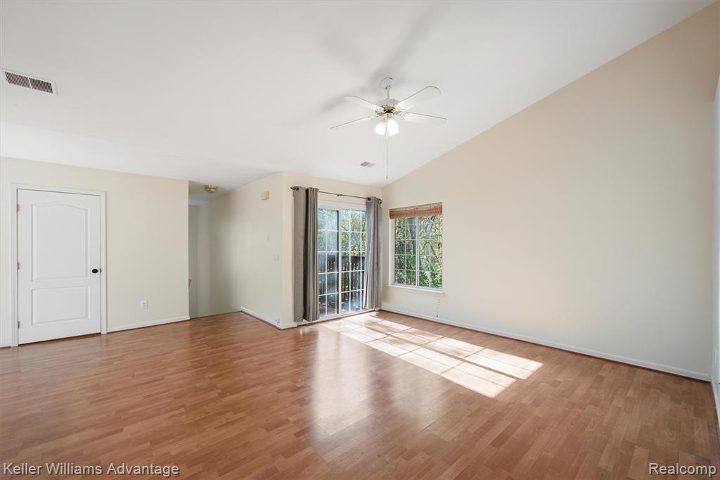 867 Saybrook Drive, Waterford, MI 48327 — Photo 4