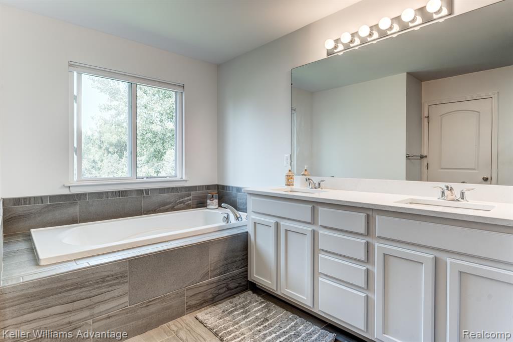 124 Shannon Partin Boulevard, South Lyon, MI 48178 — Photo 45