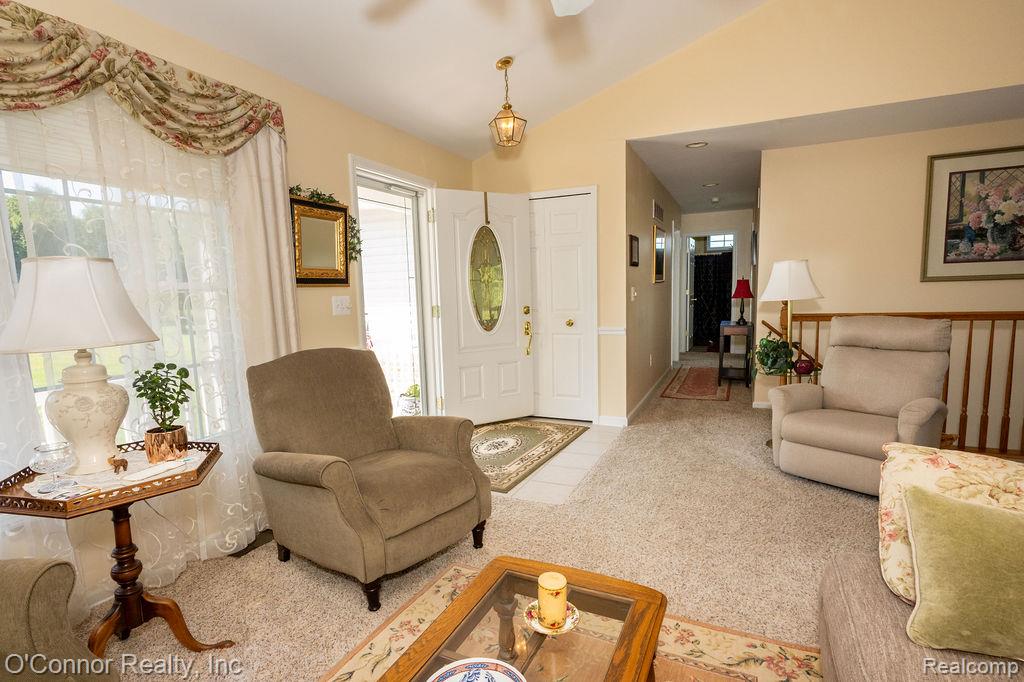 8552 Rynn Road, Avoca, MI 48006 — Photo 4