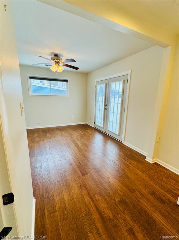 4327 Hampton Blvd, Royal Oak, MI 48073 — Photo 17