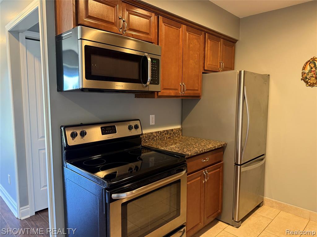 43284 MOUND Road, Sterling Heights, MI 48314 — Photo 2