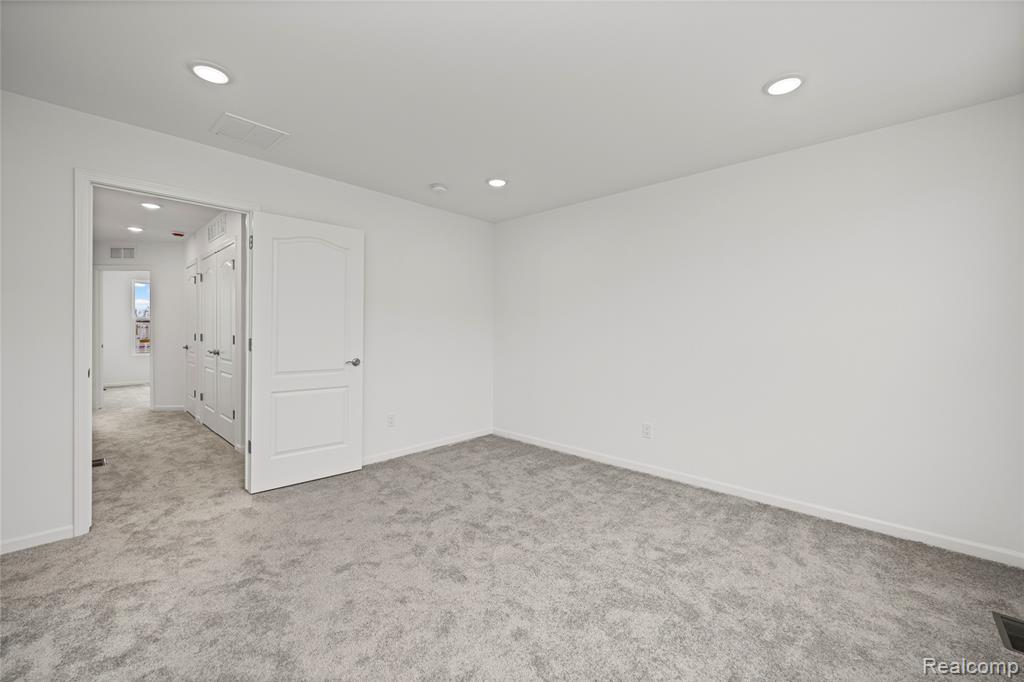 43071 Atwood Avenue, Novi, MI — Photo 30