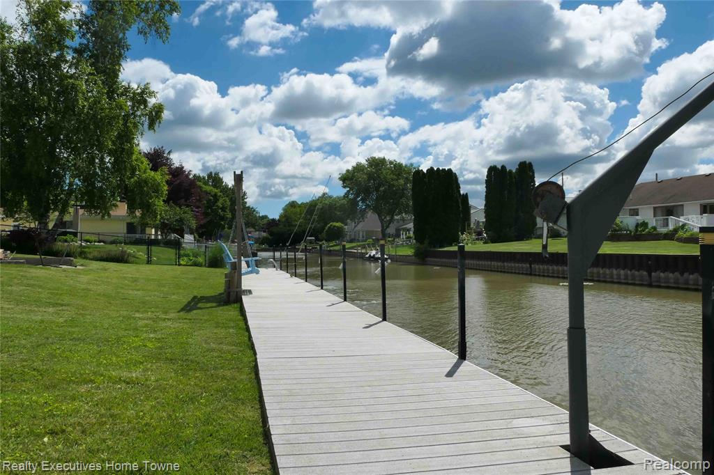 2854 ELMWOOD Street, Port Huron, MI 48060 — Photo 40
