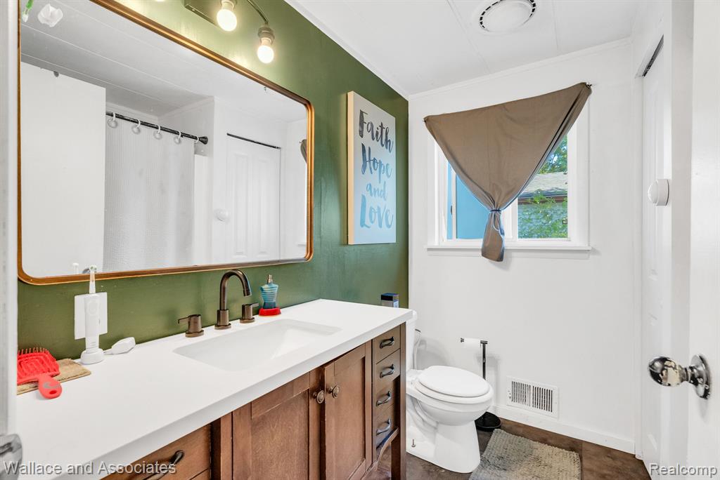 503 Fassett Street, Algonac, MI 48001 — Photo 16