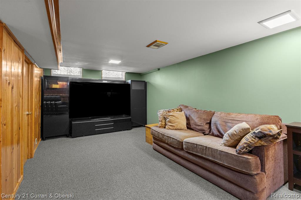 830 S Lafayette St Street, Dearborn, MI 48124 — Photo 27