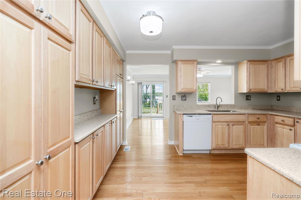 9503 Edward Drive, Brighton, MI 48114 — Photo 16