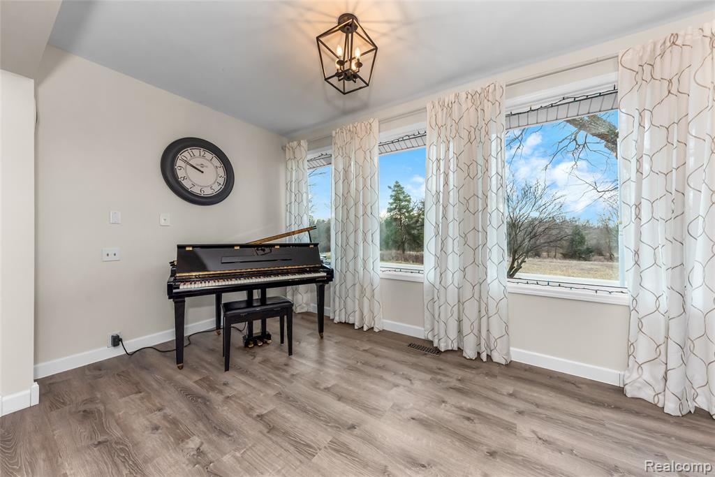 4710 Whitman Circle, Ann Arbor, MI 48103 — Photo 27