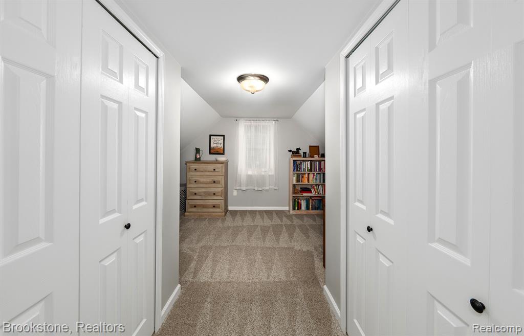 921 OLD HICKORY LANE Lane, Lake Orion, MI 48362 — Photo 37