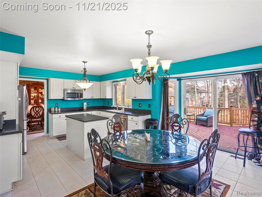 809 Grovecrest, Rochester Hills, MI 48307 — Photo 11