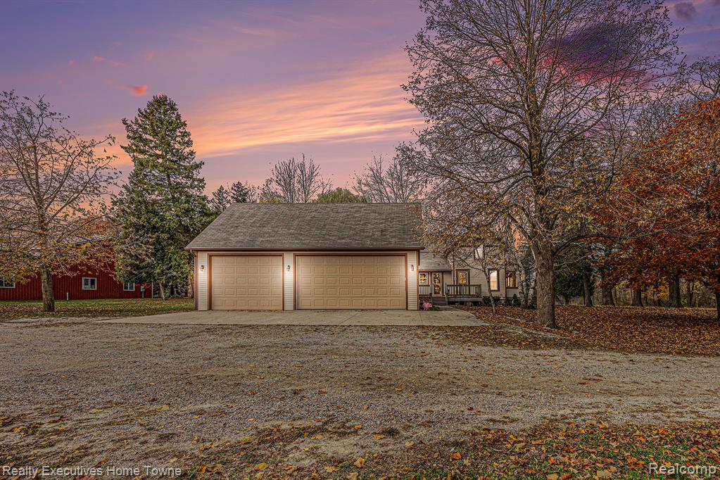 550 E Leonard Road, Leonard, MI 48367 — Photo 5