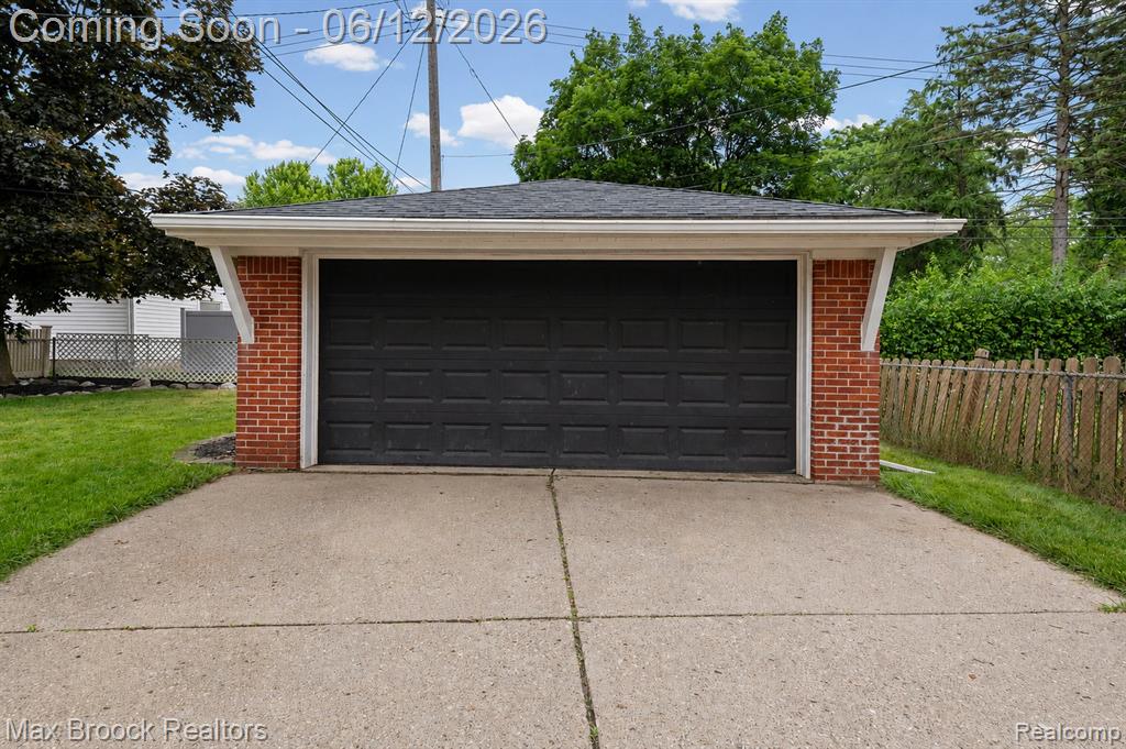 14474 Oxford, Plymouth, MI 48170 — Photo 31