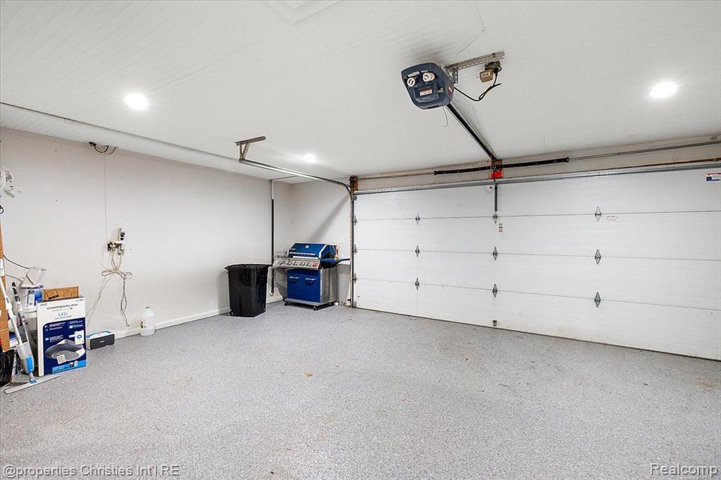 4361 MEADOWLANE Court, Bloomfield Hills, MI 48304 — Photo 56