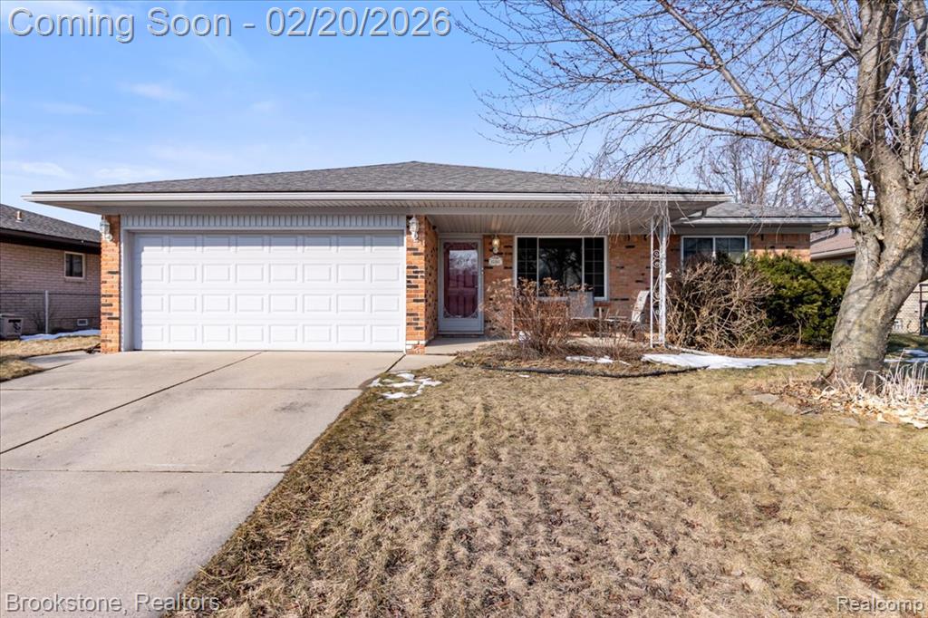 15303 Lincolnshire Lane, Fraser, MI 48026 — Photo 32