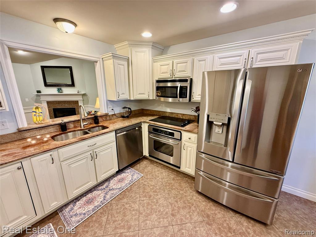 51063 Paxton Drive, New Baltimore, MI — Photo 6