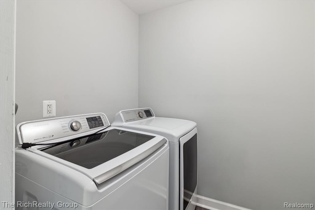 43101 LANCELOT Drive, Canton, MI 48188 — Photo 45