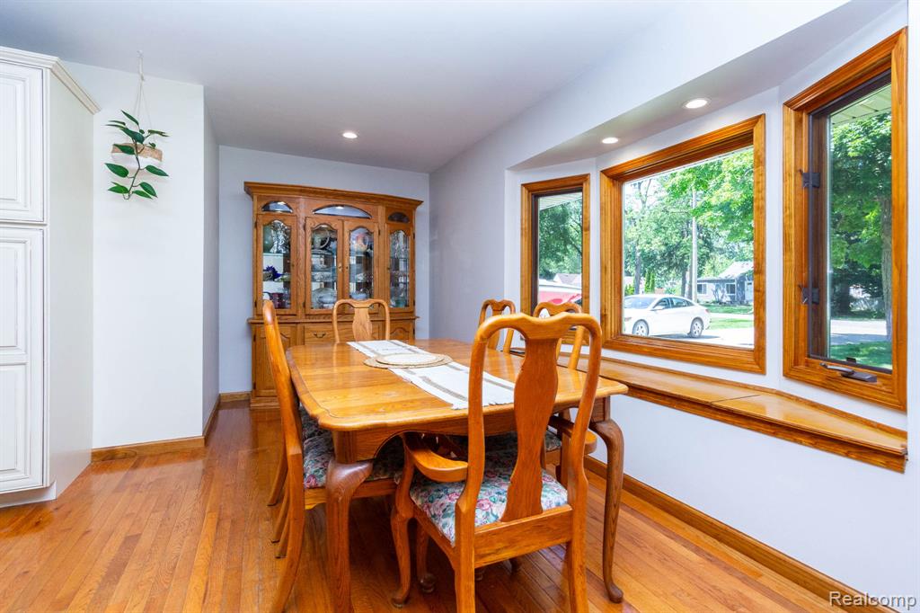 6345 Lanman Drive, Waterford, MI 48329 — Photo 7