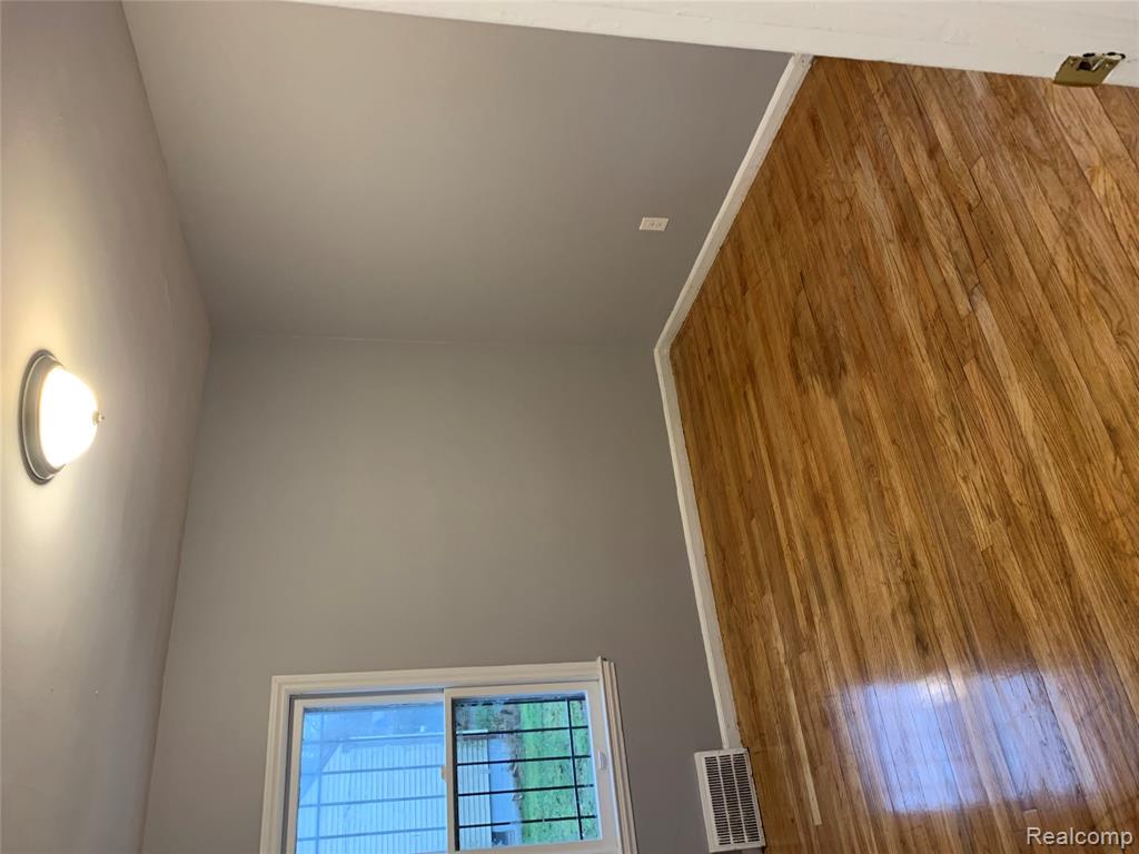 9973 Winthrop Street, Detroit, MI 48227 — Photo 15
