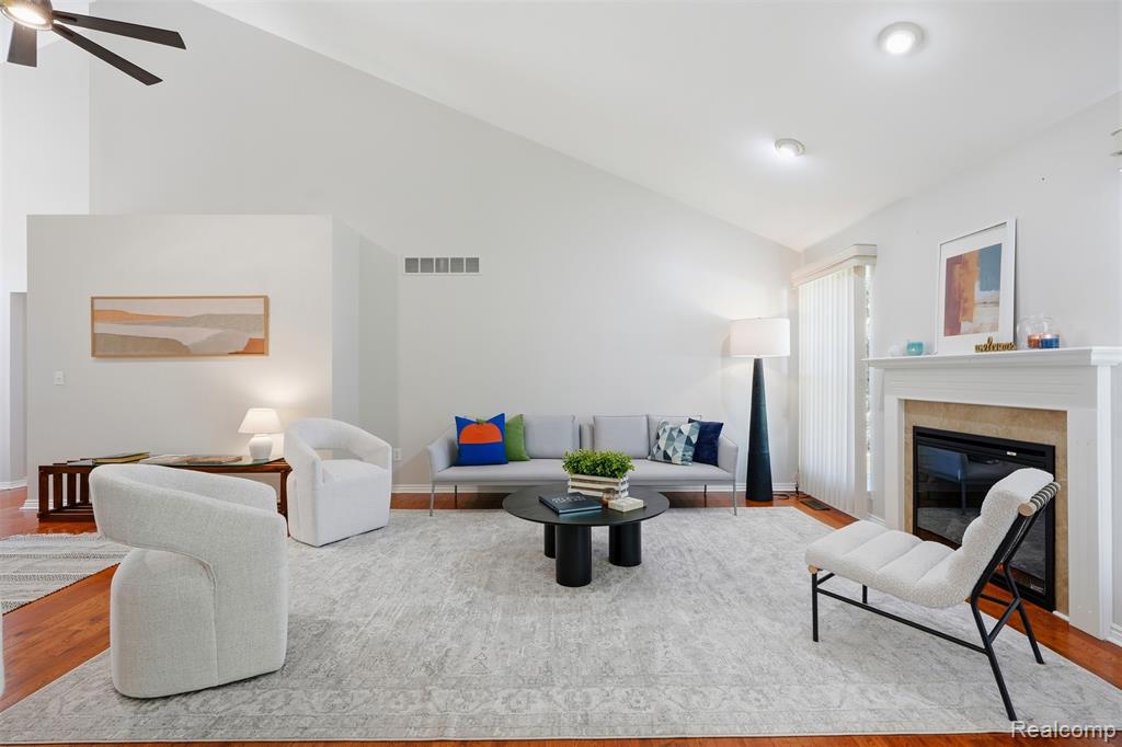 4421 Honeysuckle Drive, Sterling Heights, MI 48314 — Photo 8