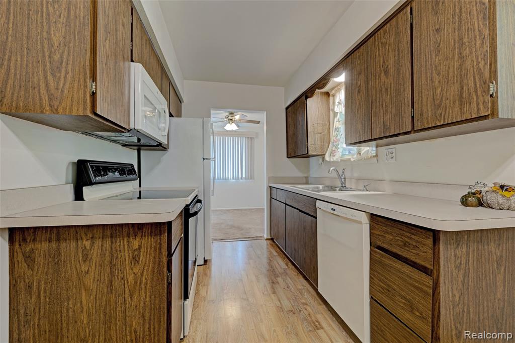 4730 Pinedale Avenue, Clarkston, MI — Photo 11