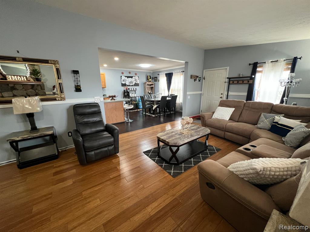 614 STIRLING Street, Pontiac, MI 48340 — Photo 9