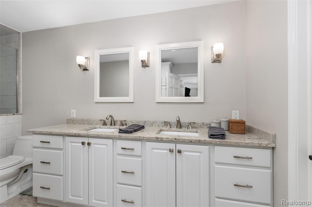 38846 Venetian Drive, Harrison Township, MI — Photo 31